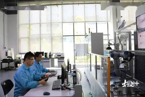 松山湖材料实验室创新样板工厂 教授“下海”，激起产业变革浪花